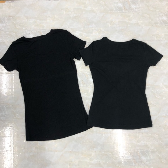 2/5 $ Tag Women Black T-Shirts Size XS - Picture 2 of 7